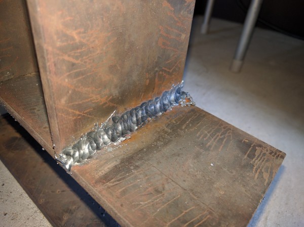 プラズマ切断機でガウジング