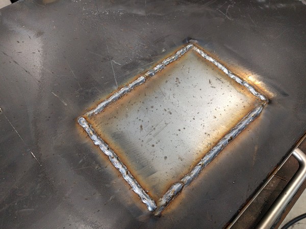 炭酸ガス半自動溶接した鉄板