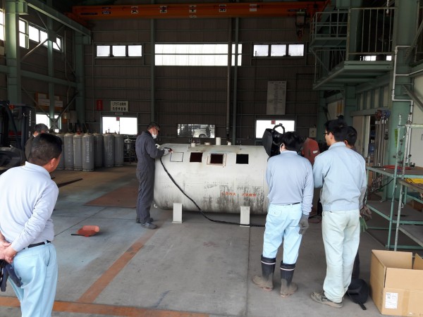 プラズマ切断機のデモ