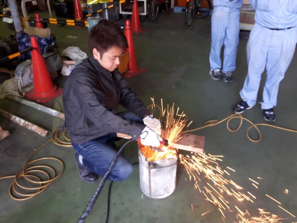 エアープラズマ切断