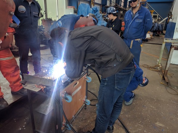 パルスミグ溶接機でアルミ溶接