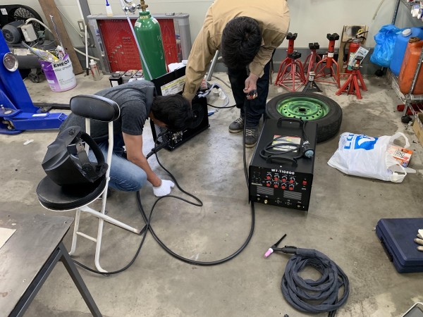 半自動溶接機の使い方の説明