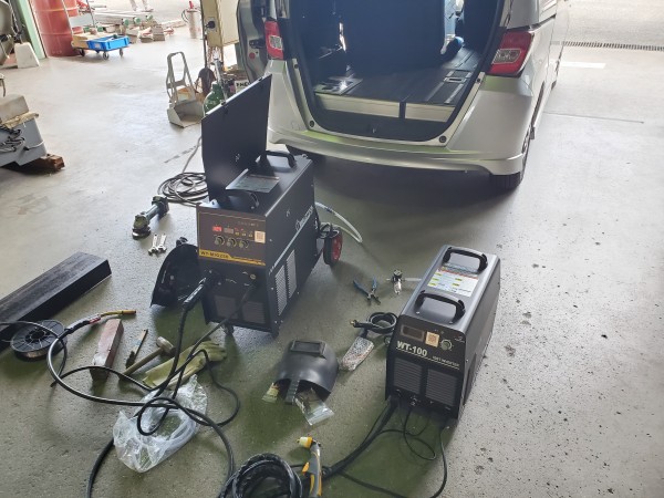半自動溶接機とプラズマ切断機