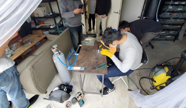 マイクロTIG溶接のデモ