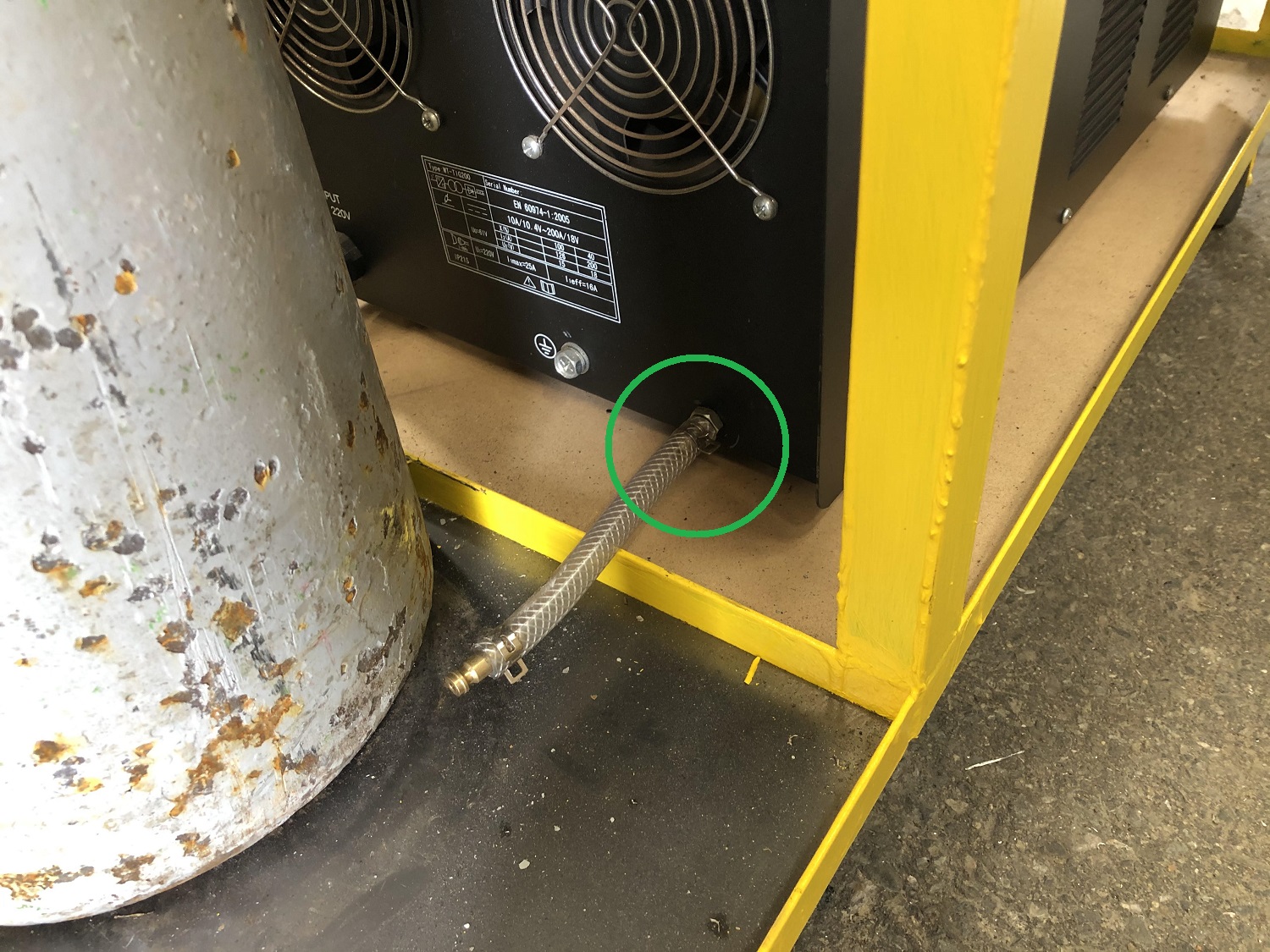 ガスホース接続