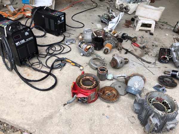 モーターの解体