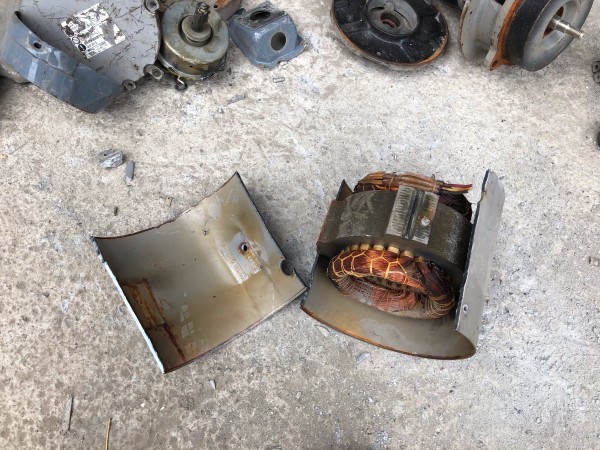 モーターカバーをプラズマ切断