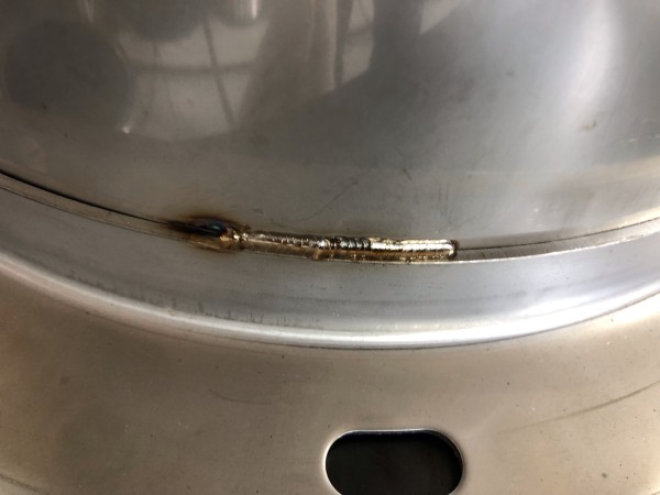 ステンレス1.0mmの煙突をマイクロTIG溶接