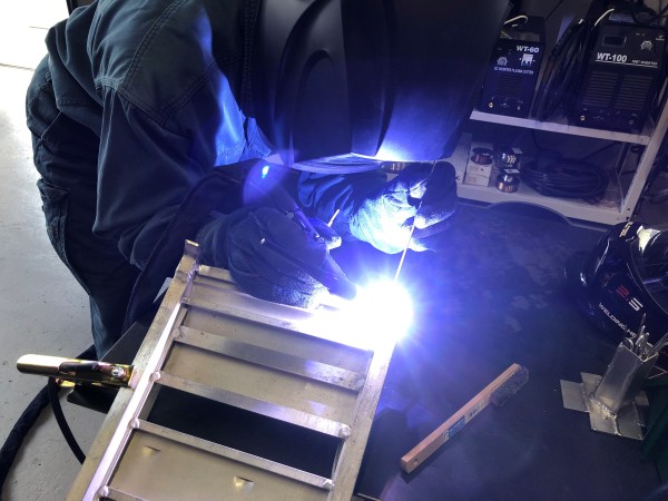 アルミスロープをTIG溶接,アルミ溶接