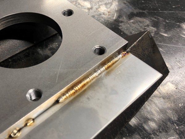 薄板SUSと厚板をマイクロTIG溶接