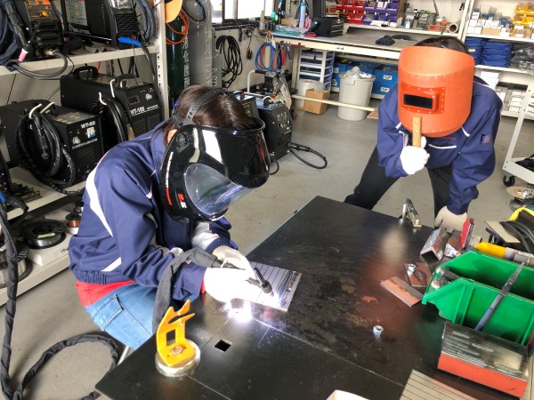 溶接女子, 講習