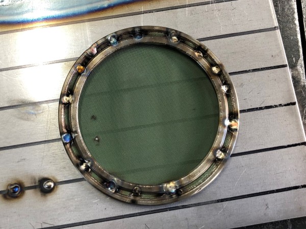 ストレーナを溶接