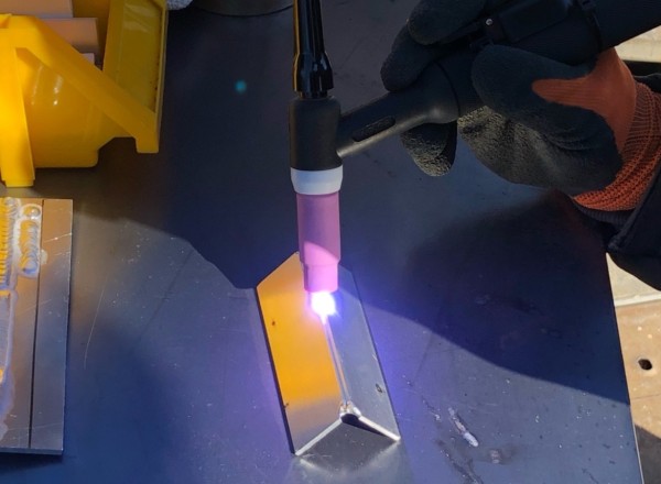 TIG溶接,アルミ溶接,ナメ付け,共付け,講習