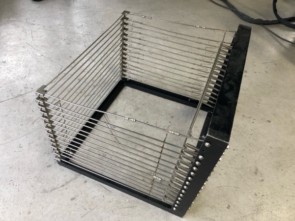 アルミのアングルで製作