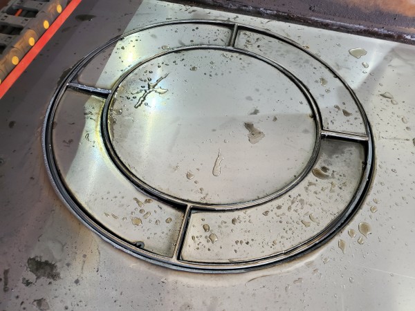 CNCプラズマ切断した鉄板