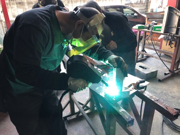 アルミ角パイプ,アルミ溶接,半自動溶接,MIG溶接,パルス溶接,WT-MIG225AL,スプールガン