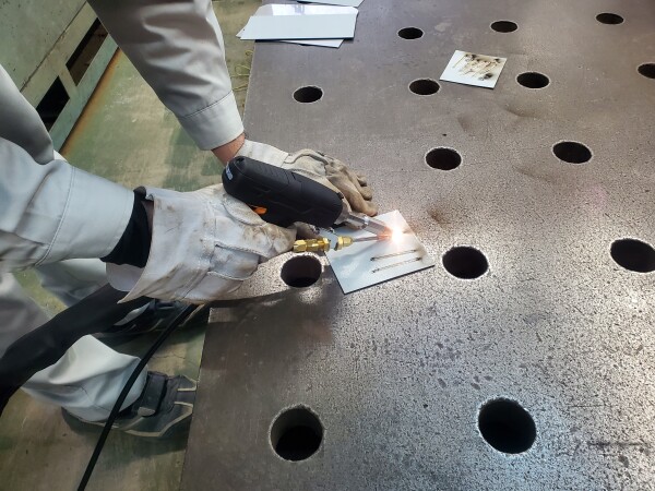 レーザーステンレス溶接