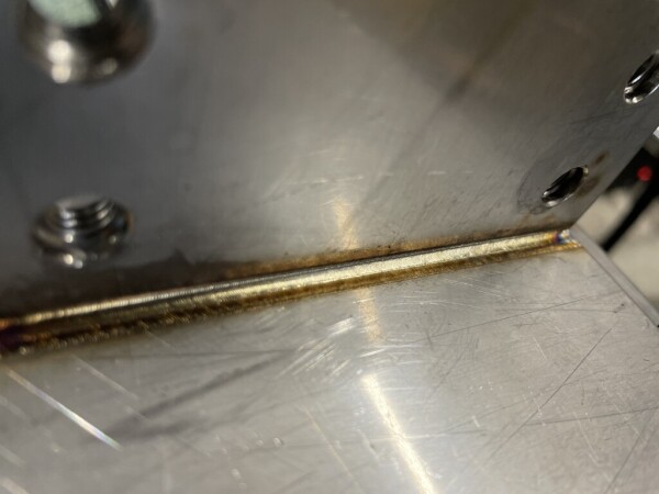 ステンレスレーザー溶接