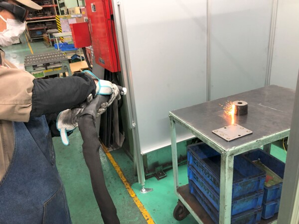 レーザークリーニングで酸化膜を除去