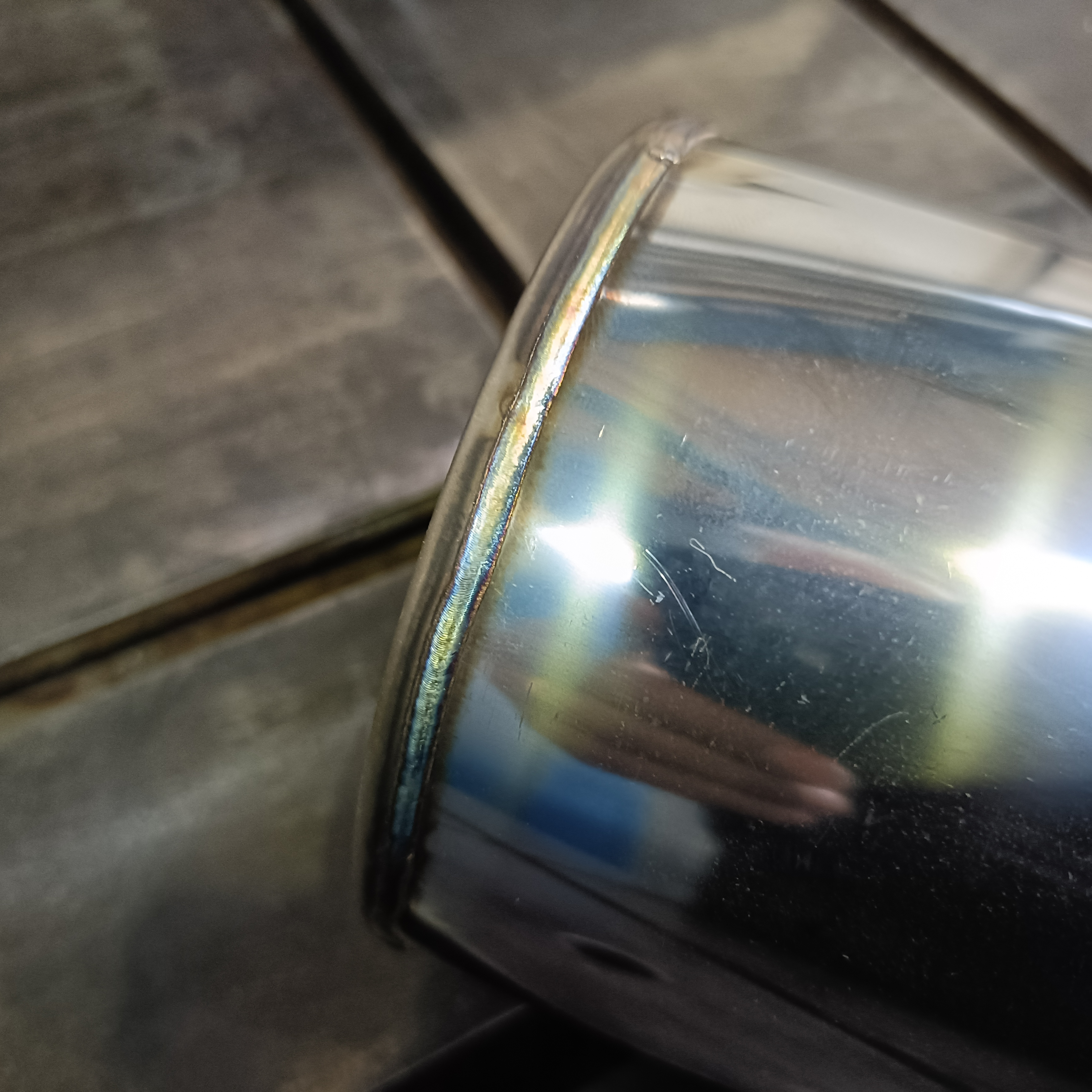 ファイバーレーザー溶接機を茨城県境町にある会社様に納品いたしました