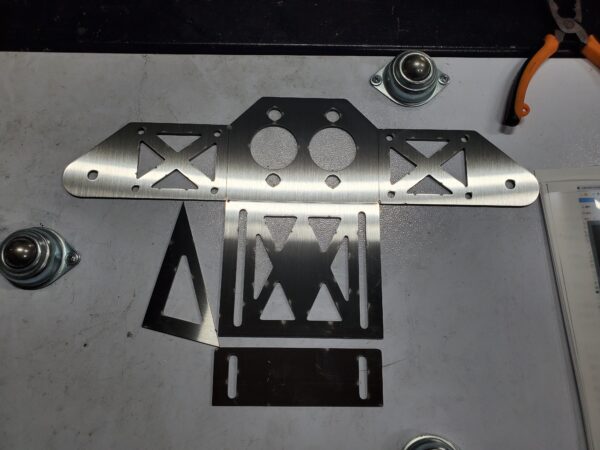 レーザーカット後